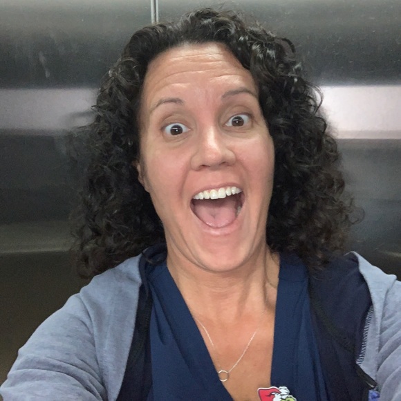 Meet your Posher, Rebecca - Picture 3 of 4